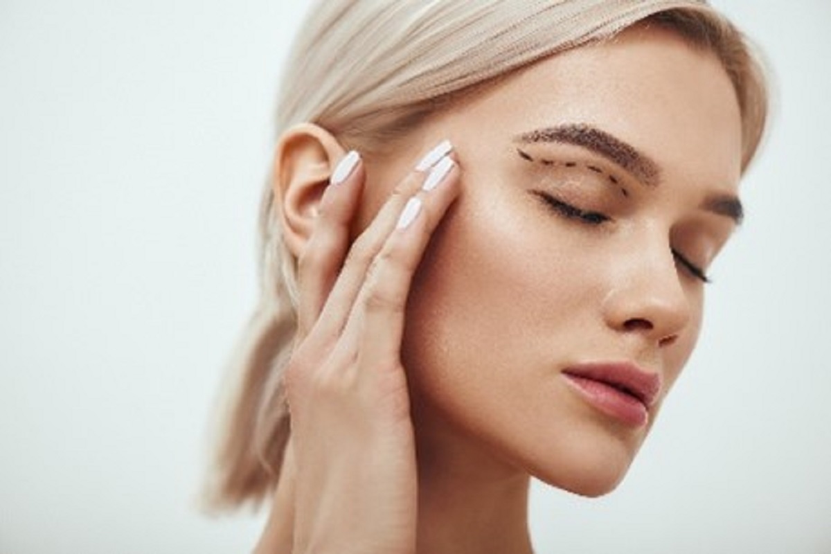 eyelid surgery in Beverly Hills